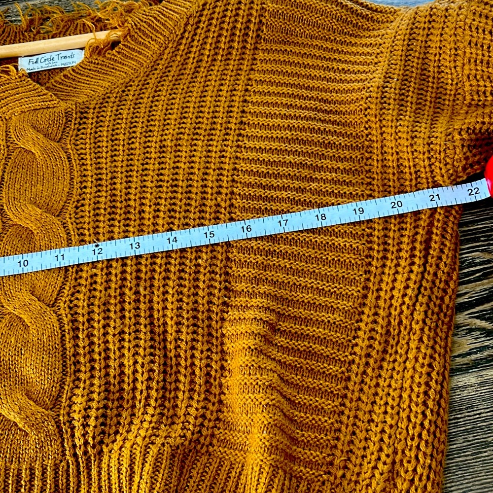Distressed Cable V-Neck Sweater - Rust - Picture 5 of 8